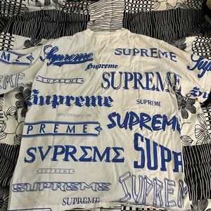 Supreme Streetwear T-shirt (Large)